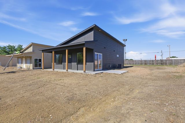 1333 N Holyoke, Wichita, KS 67208