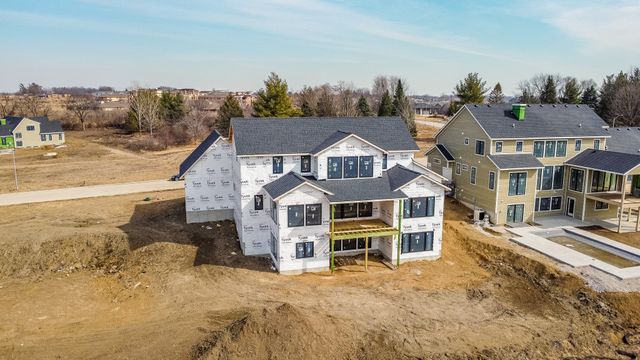 749 S 95th Street, West Des Moines, IA 50266
