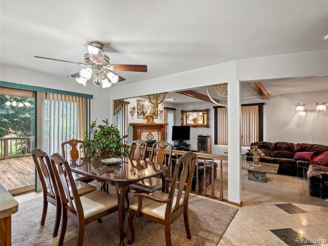 46386 Jackson Drive, Macomb, MI 48044