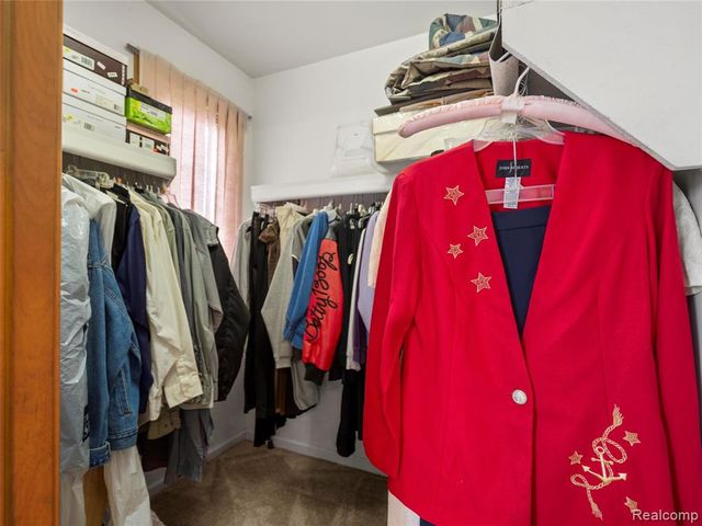 46386 Jackson Drive, Macomb, MI 48044