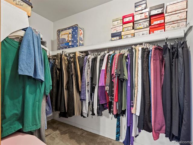 46386 Jackson Drive, Macomb, MI 48044