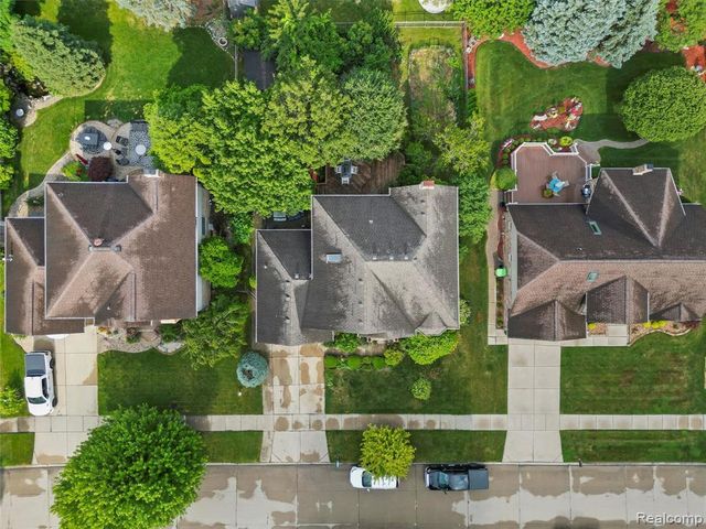 46386 Jackson Drive, Macomb, MI 48044