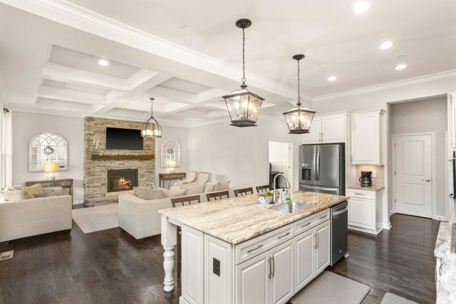 2024 Albatross Way, Gallatin, TN 37066