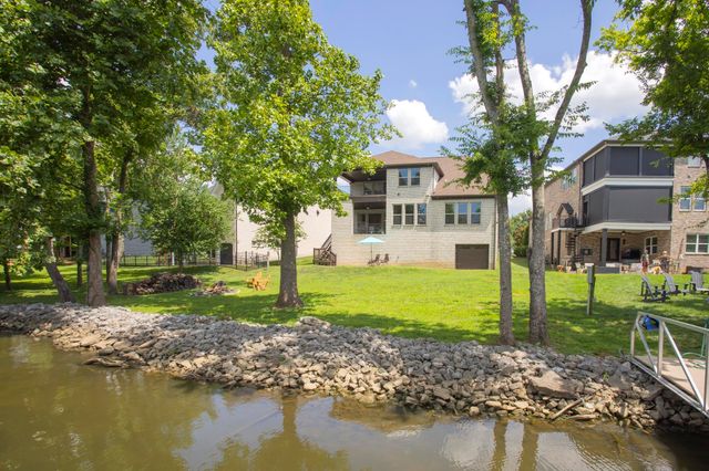 2024 Albatross Way, Gallatin, TN 37066