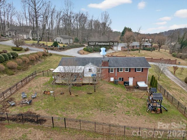 1037 Prestwood Drive SE, Lenoir, NC 28645