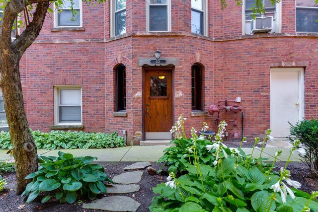 4124 N Kedvale Avenue 200, Chicago, IL 60641