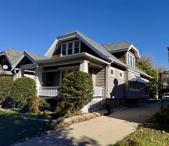 3840 N 18th STREET, Milwaukee, WI 53206