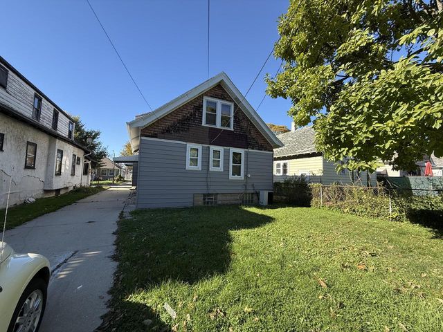 3840 N 18th STREET, Milwaukee, WI 53206