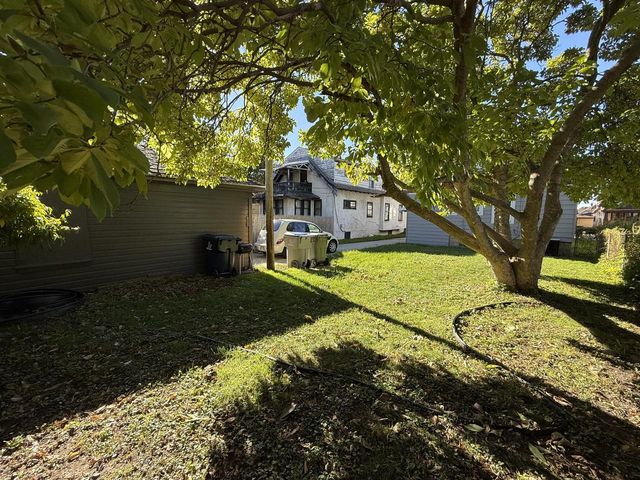 3840 N 18th STREET, Milwaukee, WI 53206