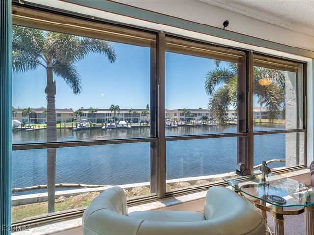 4218 SE 20th PL D5, Cape Coral, FL 33904