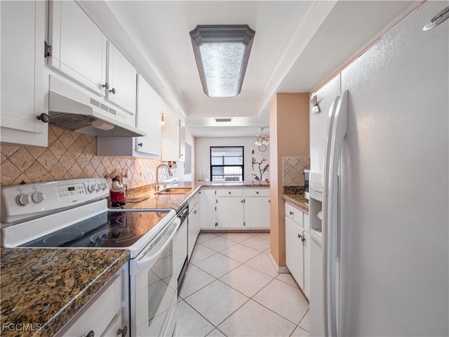 4218 SE 20th PL D5, Cape Coral, FL 33904