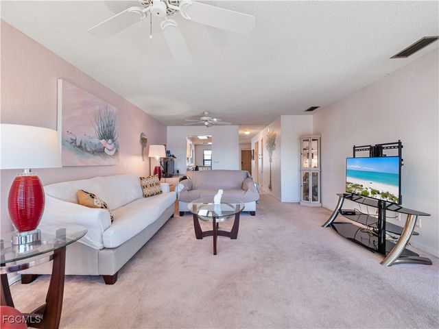 4218 SE 20th PL D5, Cape Coral, FL 33904