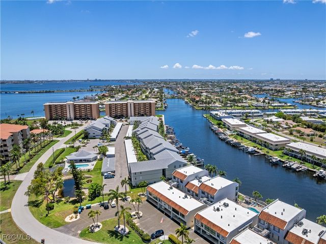 4218 SE 20th PL D5, Cape Coral, FL 33904