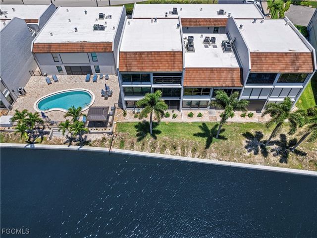 4218 SE 20th PL D5, Cape Coral, FL 33904