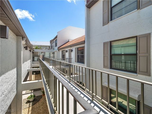 4218 SE 20th PL D5, Cape Coral, FL 33904