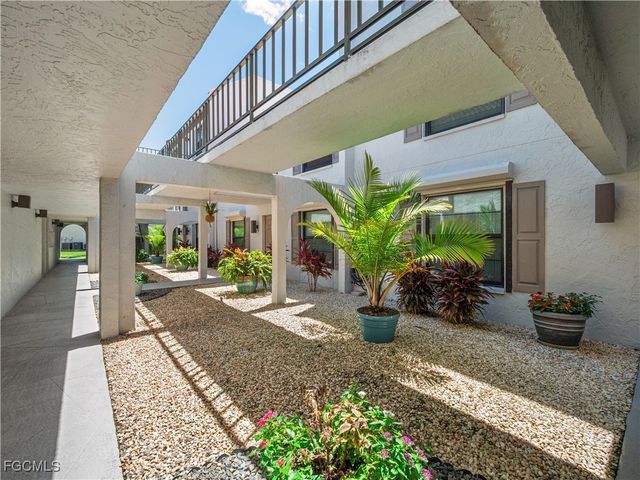 4218 SE 20th PL D5, Cape Coral, FL 33904