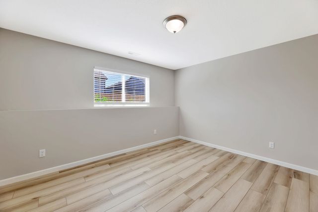 9199 E Chris St, Bel Aire, KS 67226