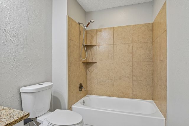 3704 Fort Hunt Drive, Arlington, TX 76016