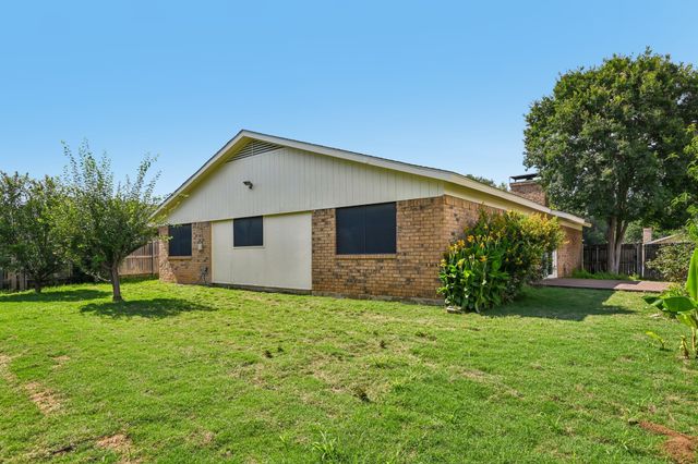 3704 Fort Hunt Drive, Arlington, TX 76016