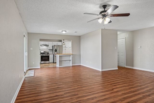 3704 Fort Hunt Drive, Arlington, TX 76016