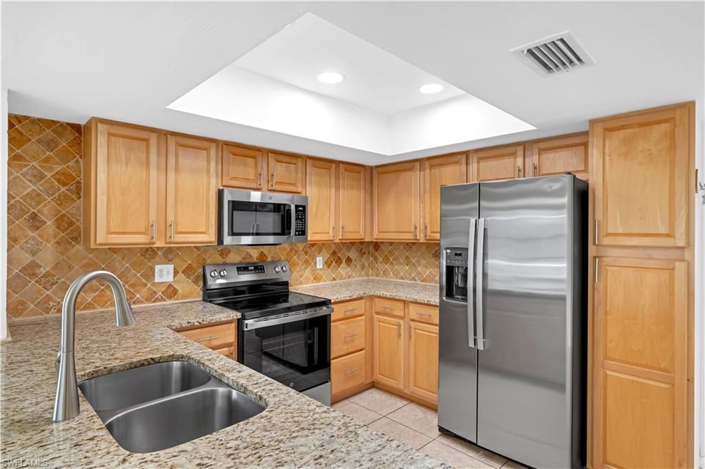 1121 SE 36th ST, CAPE CORAL, FL 33904 — photo 2
