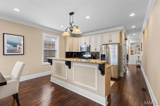 4623 Shenandoah Avenue 1B, St Louis, MO 63110