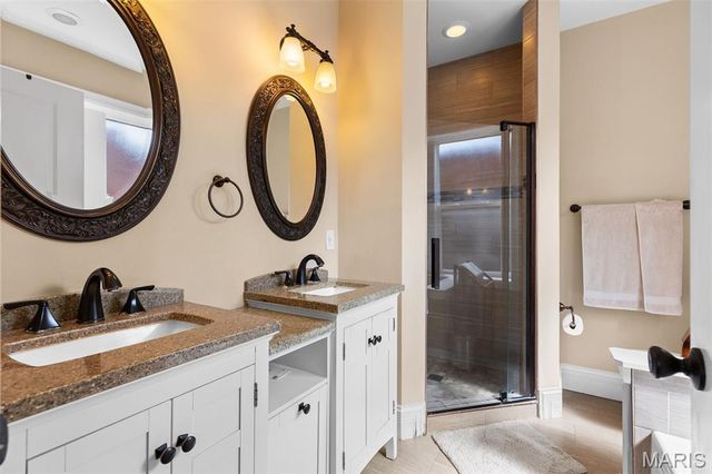 4623 Shenandoah Avenue 1B, St Louis, MO 63110