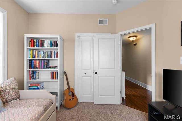 4623 Shenandoah Avenue 1B, St Louis, MO 63110