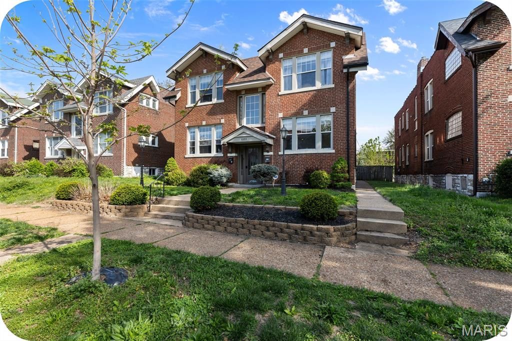 4623 Shenandoah Avenue 1B, St Louis, MO 63110