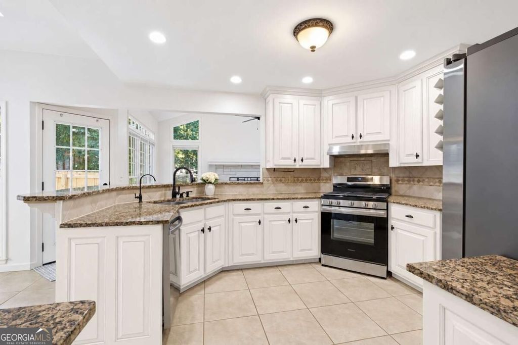 4990 Sawgrass Place NW, Acworth, GA 30102 — photo 5