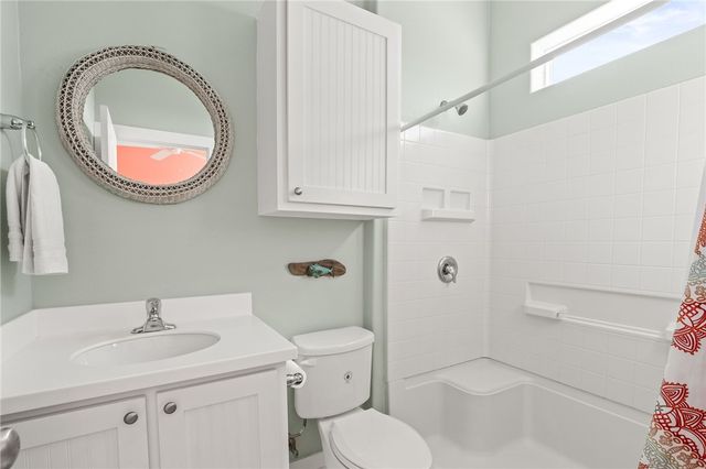 640 Gulf Village Dr, Port Aransas, TX 78373