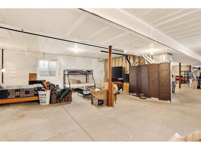 56788 E 22nd Pl, Strasburg, CO 80136