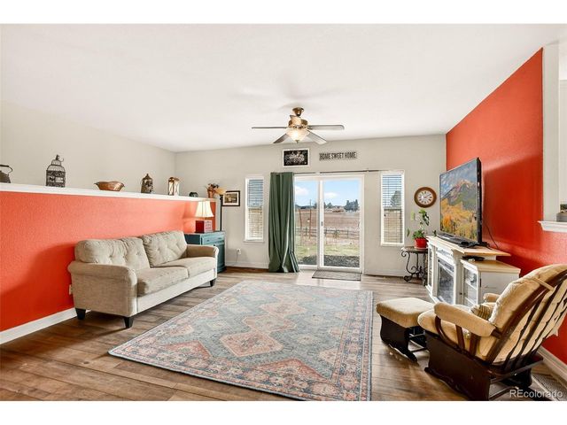 56788 E 22nd Pl, Strasburg, CO 80136