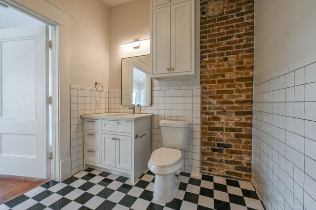 811 Stuart Street C, Houston, TX 77006