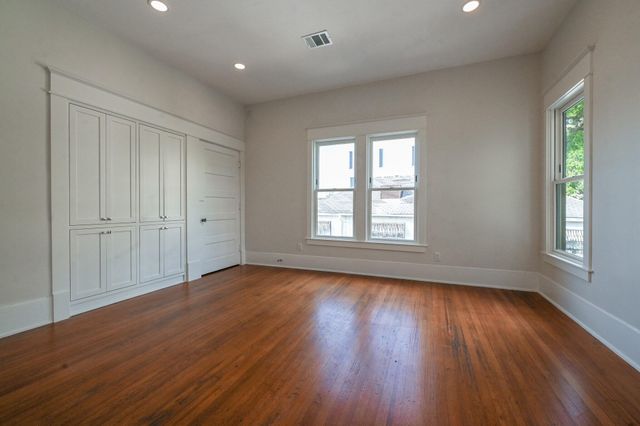 811 Stuart Street C, Houston, TX 77006