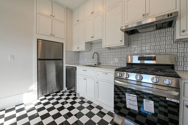 811 Stuart Street C, Houston, TX 77006