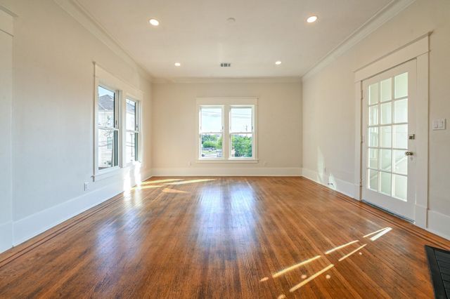 811 Stuart Street C, Houston, TX 77006