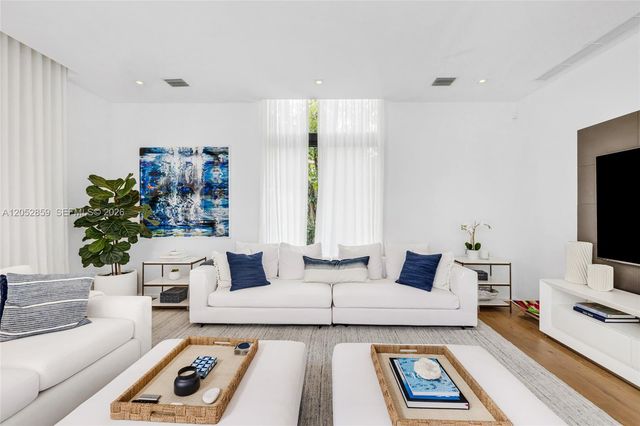 4515 N Michigan Avenue, Miami Beach, FL 33140