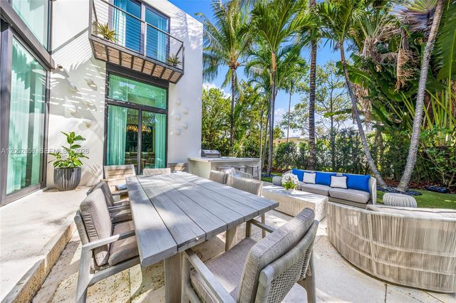 4515 N Michigan Avenue, Miami Beach, FL 33140