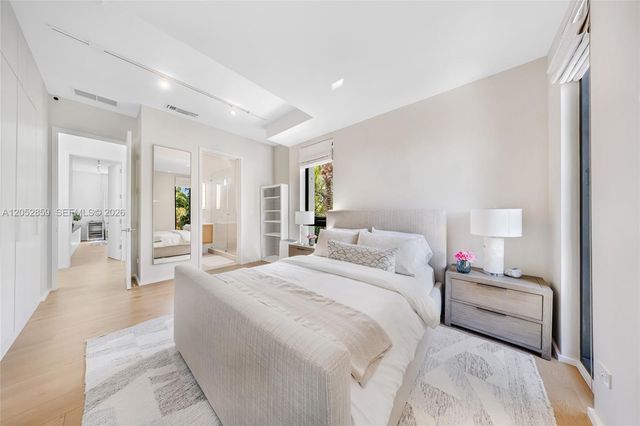 4515 N Michigan Avenue, Miami Beach, FL 33140