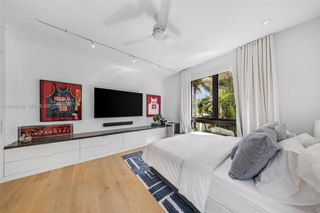 4515 N Michigan Avenue, Miami Beach, FL 33140