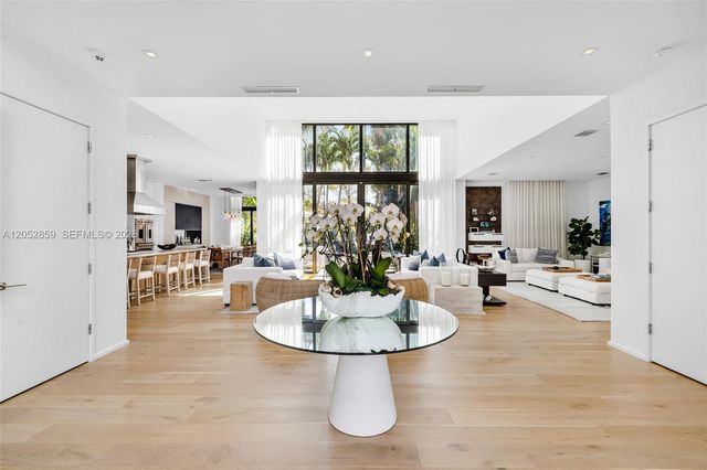 4515 N Michigan Avenue, Miami Beach, FL 33140