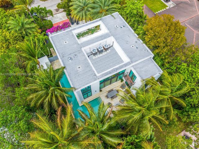 4515 N Michigan Avenue, Miami Beach, FL 33140