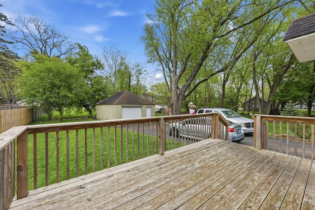 3216 Midway Drive, Island Lake, IL 60042