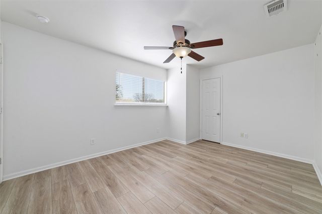 7655 S Braeswood Boulevard 44, Houston, TX 77071