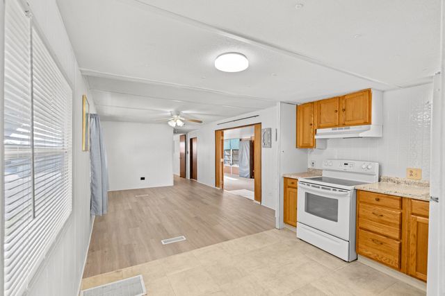 8949 Oak Street, Boynton Beach, FL 33436