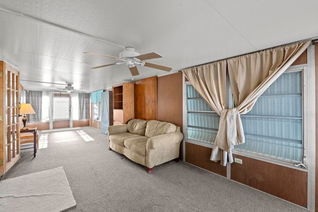 8949 Oak Street, Boynton Beach, FL 33436