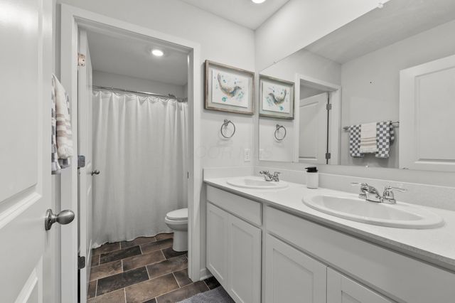 124 Avery Place, Pataskala, OH 43062