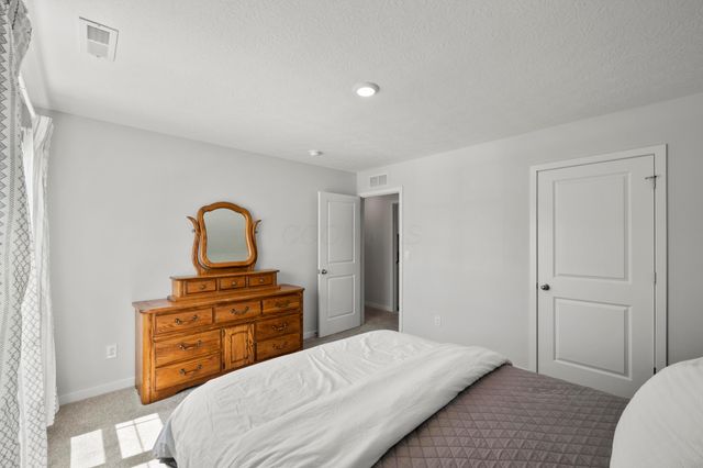 124 Avery Place, Pataskala, OH 43062