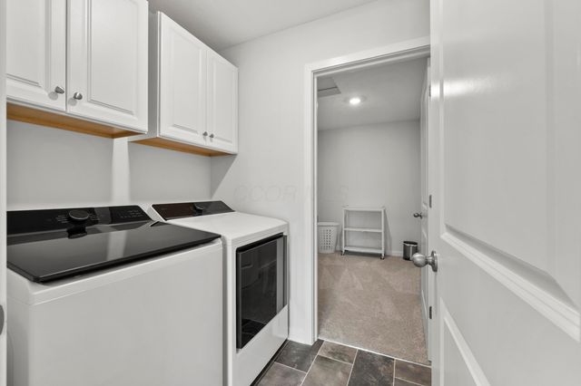 124 Avery Place, Pataskala, OH 43062